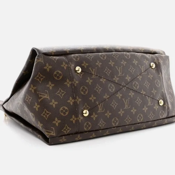 Louis Vuitton Artsy Monogram Bag - Picture 5 of 9